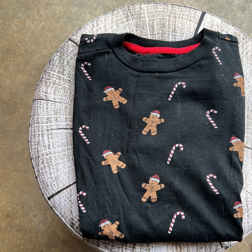 Free Planet Kids T-shirt ~ gingerbread men & candy canes!